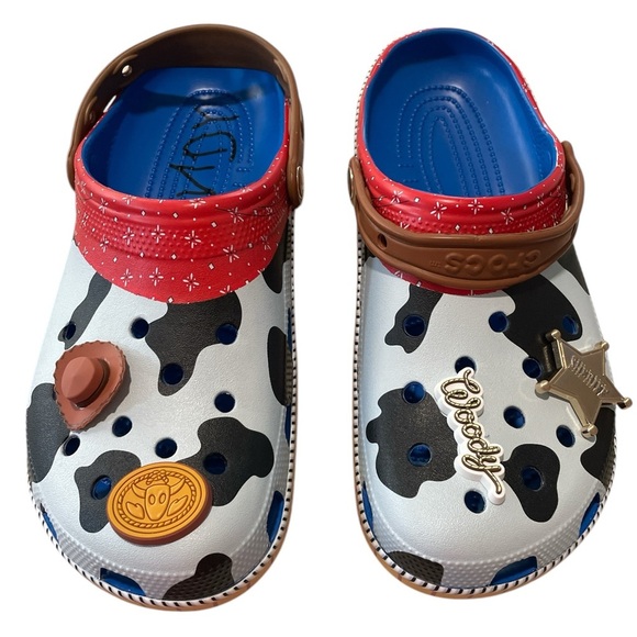 CROCS x Disney Pixar Toy Story Sheriff Woody Classic Clogs - Picture 1 of 5